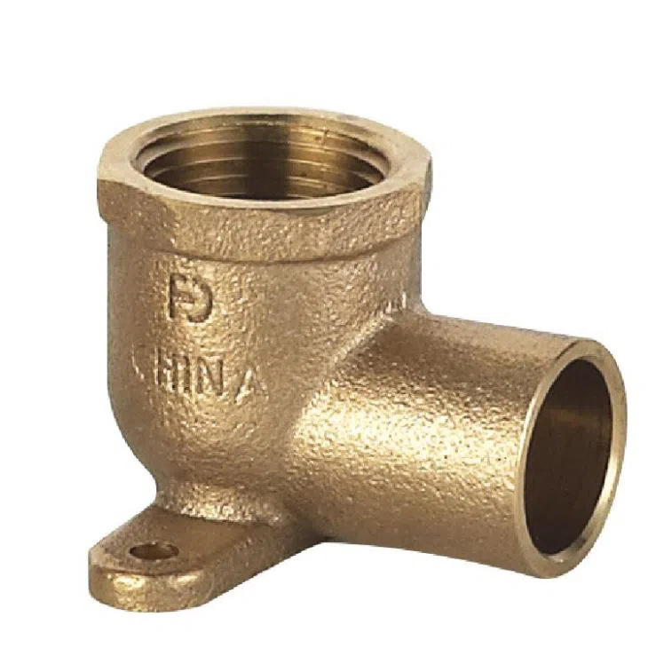 Codo de 90 grados con orejeta de bronce, C X NPT